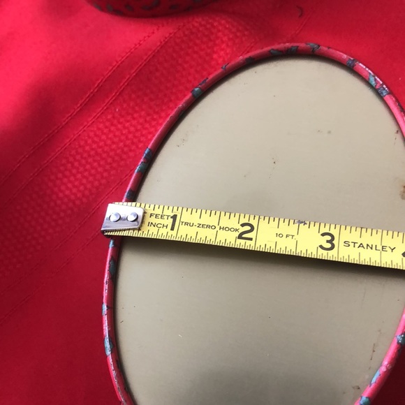 Vintage Stacking/Nesting Tins - Picture 16 of 16